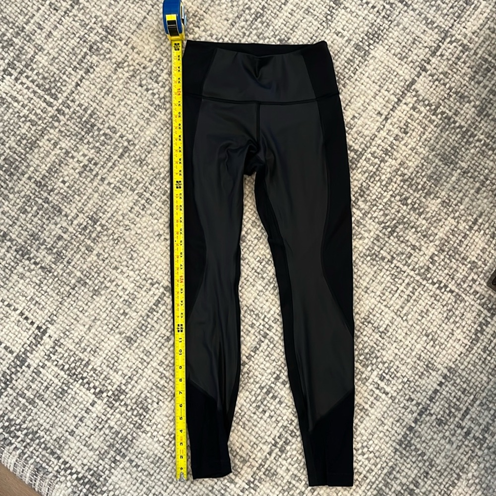 Lululemon leggings size 8